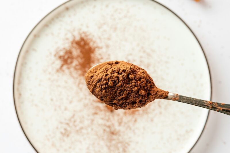 Kakao w cukiernictwie – więcej, niż tylko barwnik